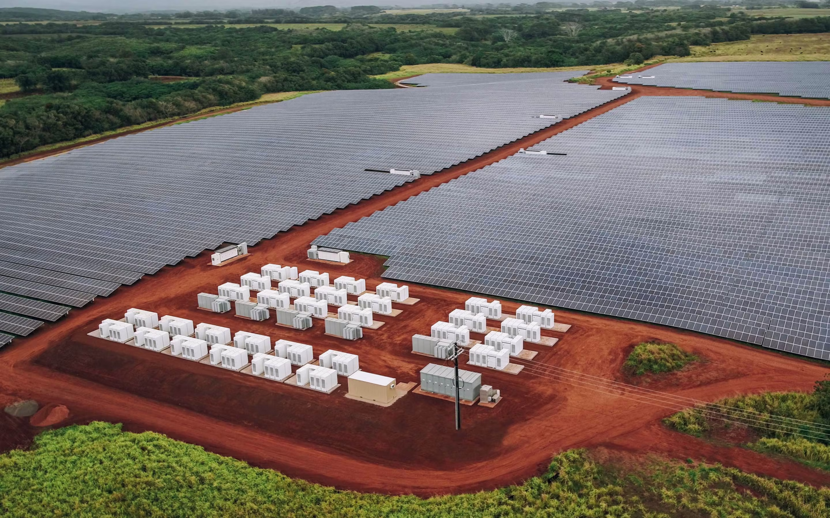 Solar panels and Megapacks on Kauai, Hawaii